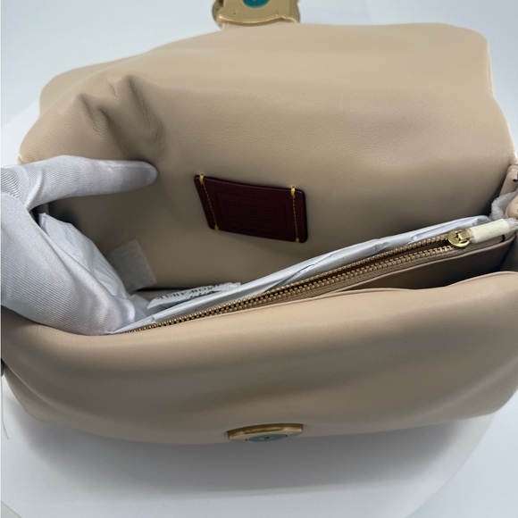 Coach Pillow Tabby 26 Shoulder Bag With Plush Padded Nappa Leather Cream NWT - Picture 15 of 17